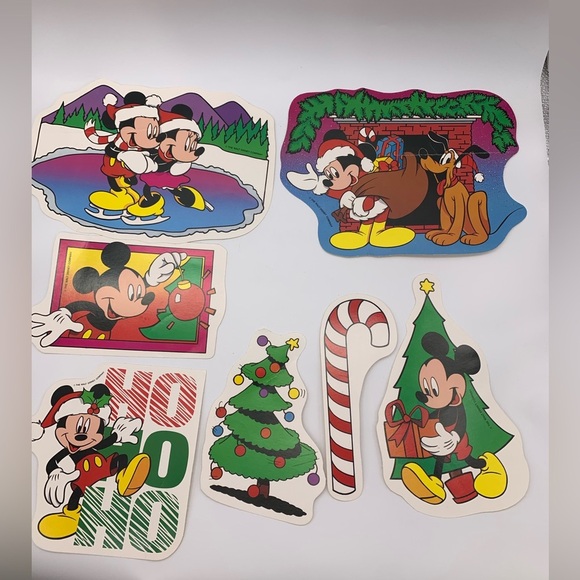 7 PCs. Vtg. Retro THE WALT DISNEY COMPANY Christmas Decoration Cardboard Cutouts - Picture 2 of 9